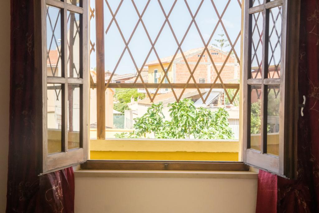 San Giovanni Suèrgiu Casa Vacanza Da Luisa מראה חיצוני תמונה